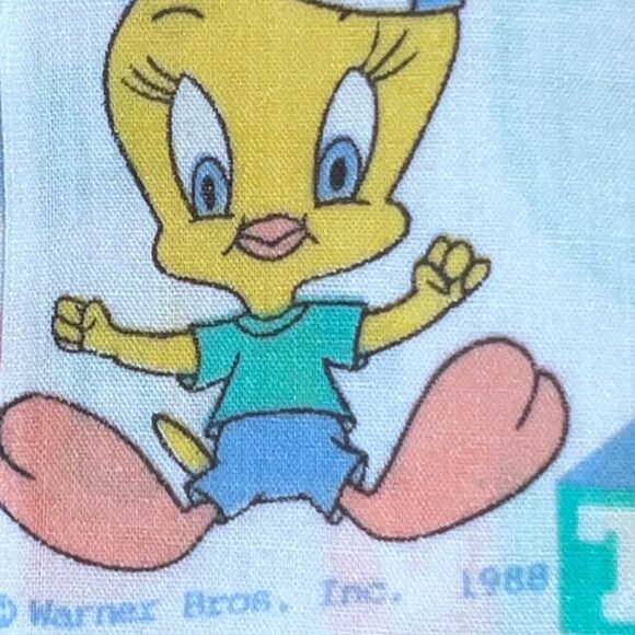 Vtg 1988 Warner Bros-Baby Tweety Bird  Fabric Panel Baby Looney Tunes 47" x 43" - Picture 1 of 4